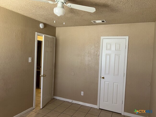 Building Photo - 1805 Galaxy Dr