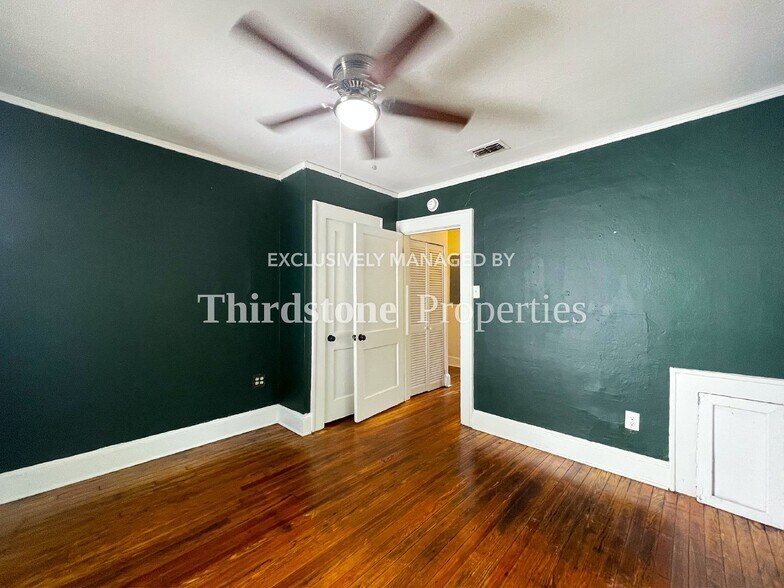 Building Photo - 725 Cherokee St