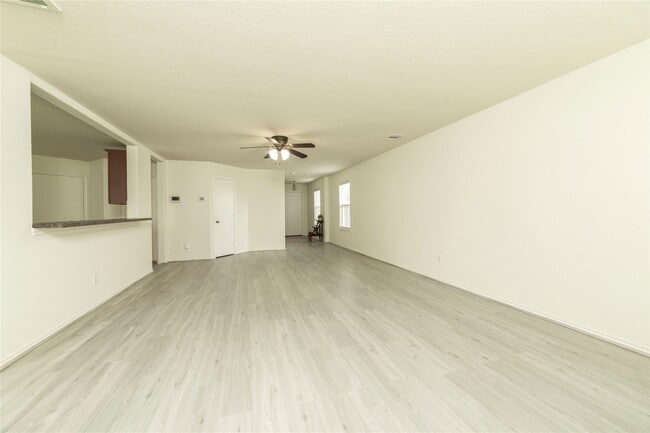 Building Photo - 6642 Haven Forest Ln