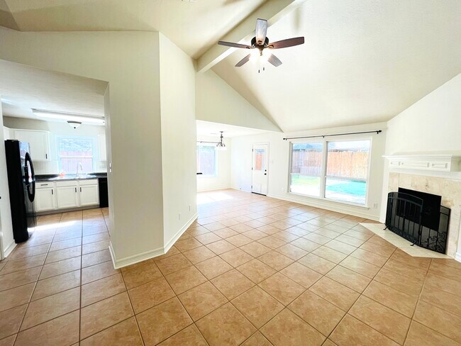 Open floor plan and tall ceilings - 14511 Enola Dr