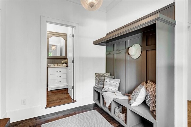 Building Photo - 3081 Rhodenhaven Dr NW