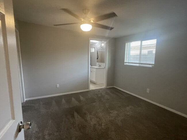 Building Photo - Great Home in Arcadia Light - Price Reduced