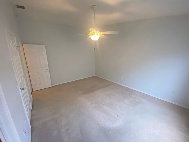 Building Photo - Lovely and Spacious Unfurnished, 2 + 2 Pat...