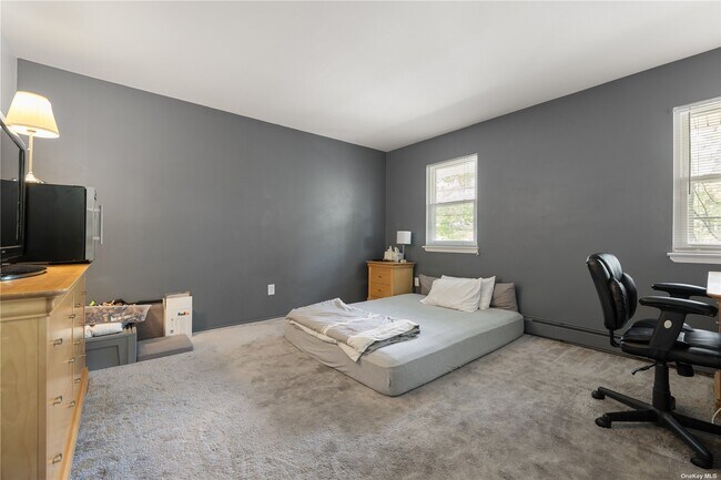 Building Photo - 1 Andrew Ct