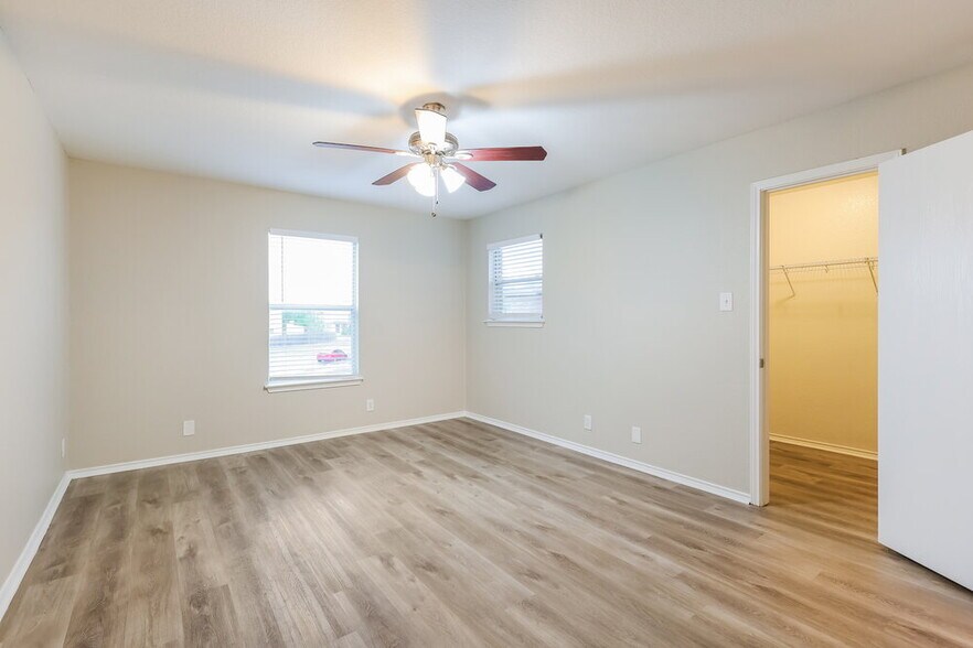 Building Photo - 6734 Benke Farm