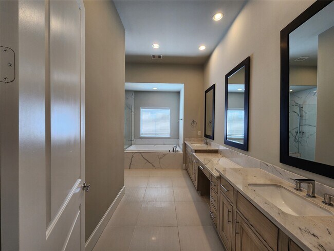 Building Photo - 2609 Cottage Grove Green Dr