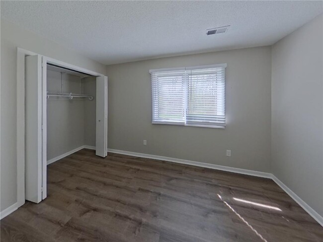 Building Photo - 1444 Willow Creek Ln