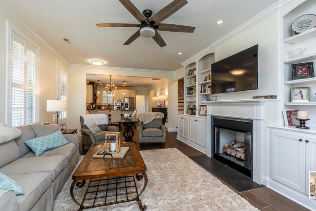 Building Photo - Beautiful Beaumont townhome – $3,000/Month