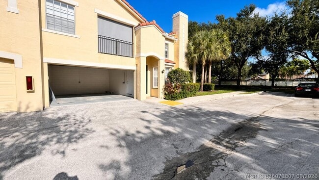 Building Photo - 106 Belmont Pl