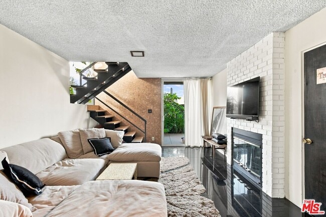 Building Photo - 936 Fortune Way