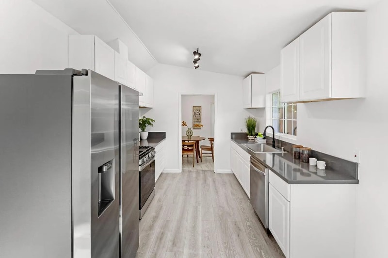 Building Photo - 2887 Fordham St