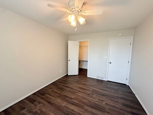 Building Photo - Spacious 4-Bedroom Home in South Fargo