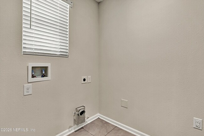 Building Photo - 86833 Iron Rail Ct