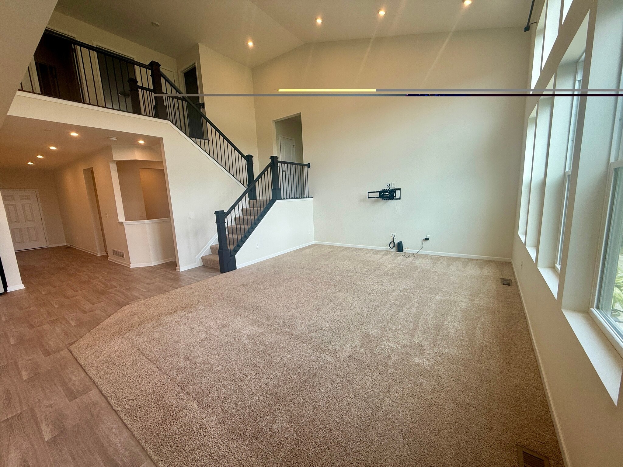Family Room - 2062 Broccoli Dr