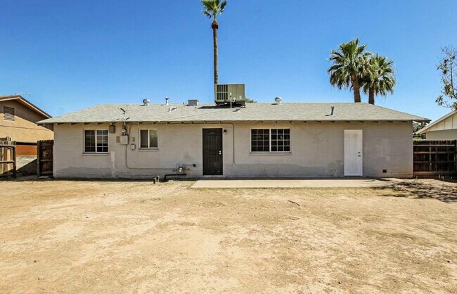 Building Photo - 3802 W Glendale Ave