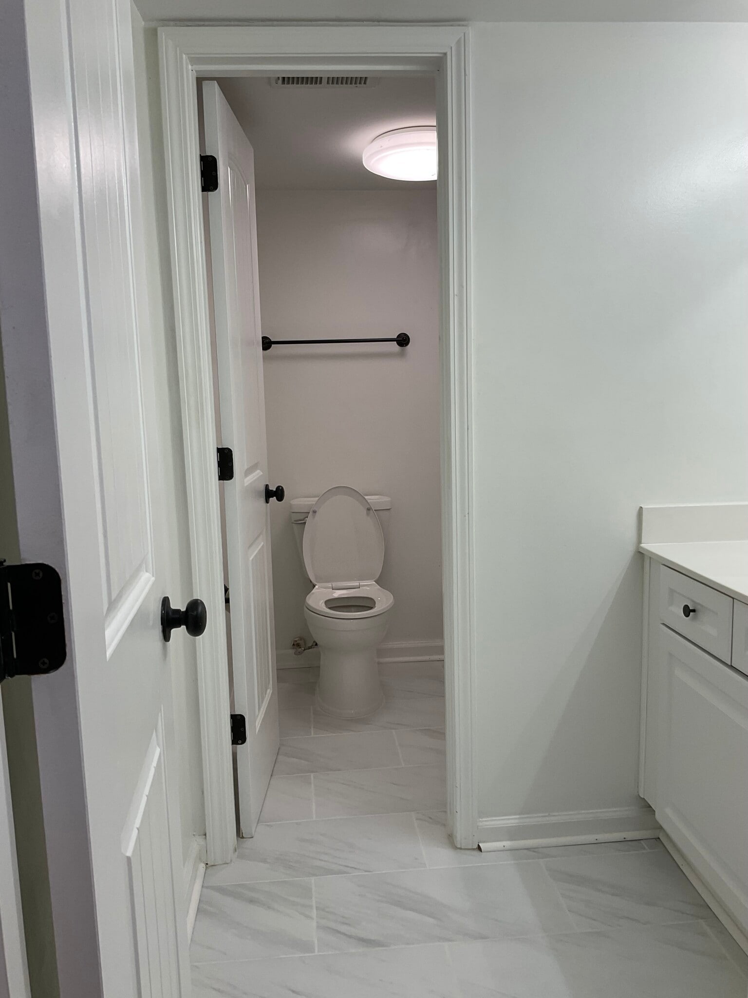 Building Photo - 1010 Woodland Vlg