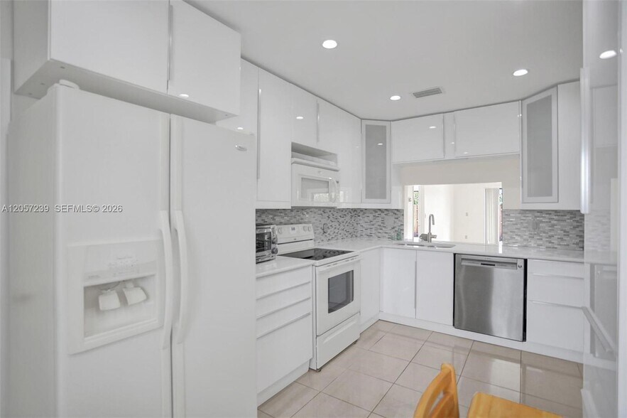 Building Photo - 11529 SW 133rd Ter
