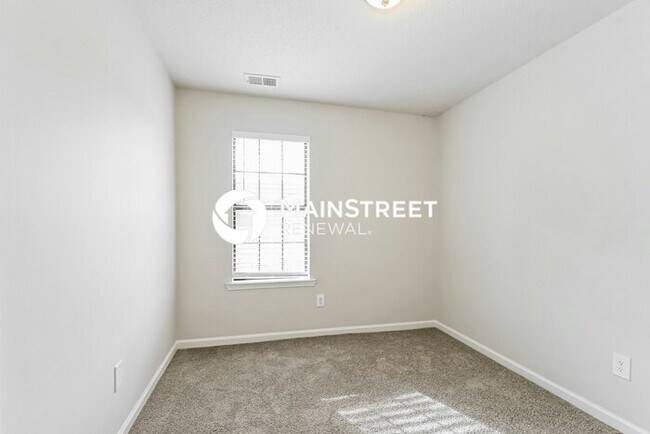Building Photo - 3 Bedroom Pet-Friendly Home in OLIVE BRANCH, MS with Main Street Renewal