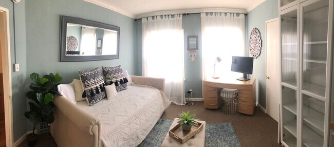 Building Photo - 1603 Stearns Dr