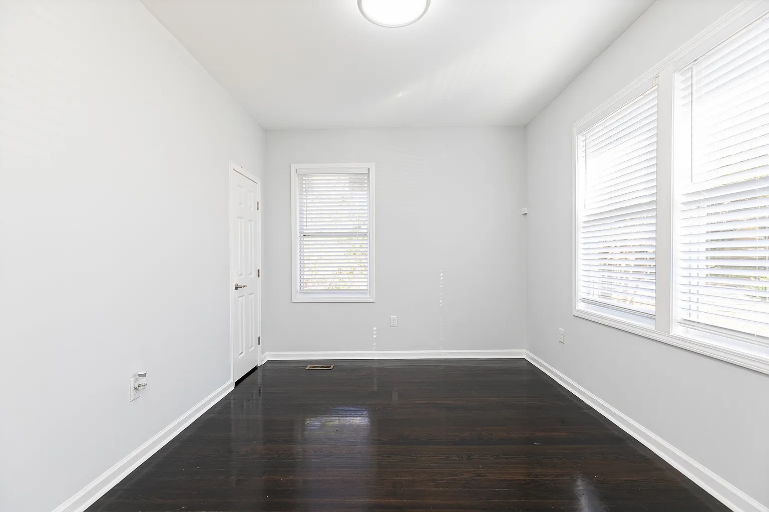 Building Photo - Room in House on Browns Mill Rd SE