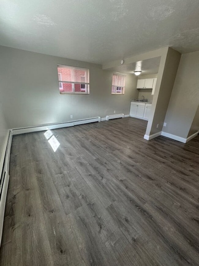 Building Photo - Affordable 2 bedroom apartment