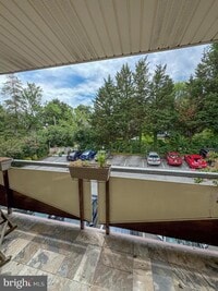 Building Photo - 4720 Chevy Chase Dr