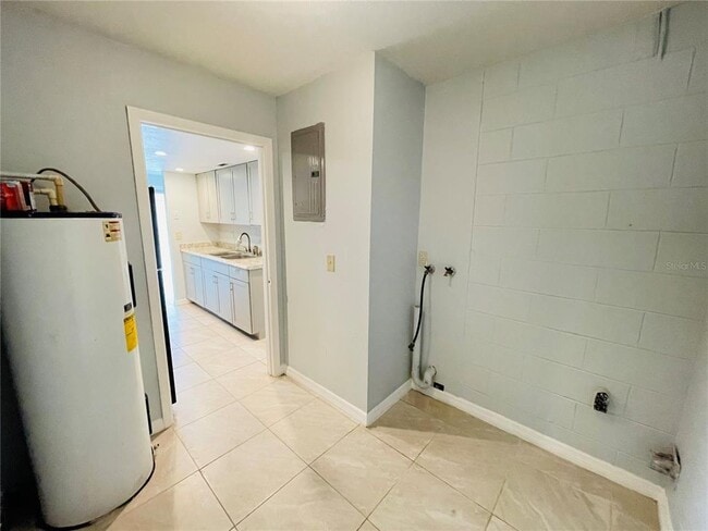 Building Photo - 11014 Knollview Way