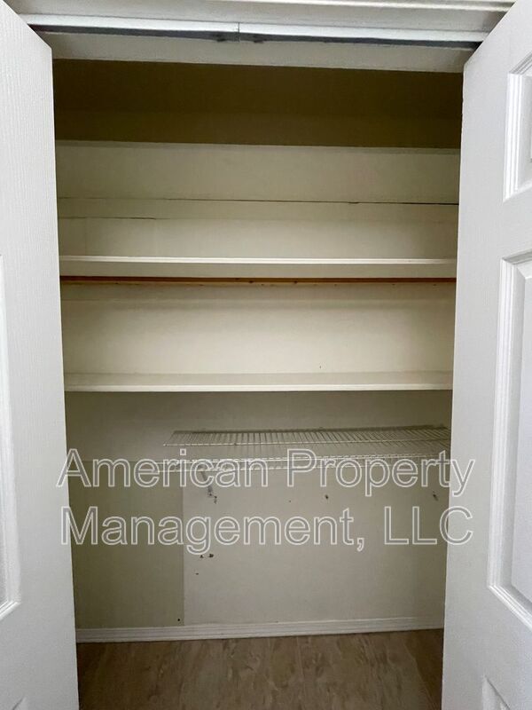 Building Photo - 3711 E 108th St