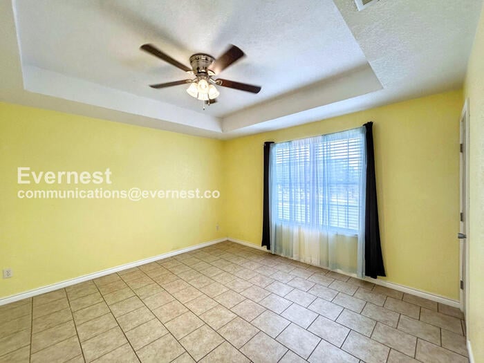 Building Photo - 23203 Flat River Dr