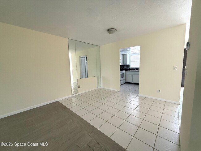 Building Photo - 2334 Golf Lake Cir