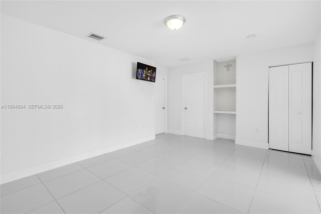 Building Photo - 3175 NW 43rd St