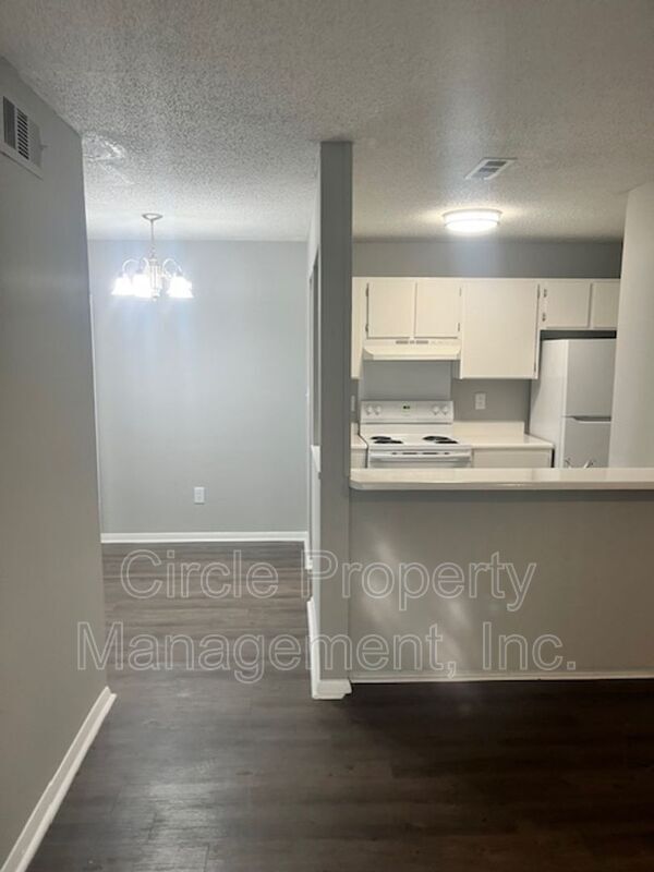 Building Photo - 4010 Hunters Ridge Dr SW