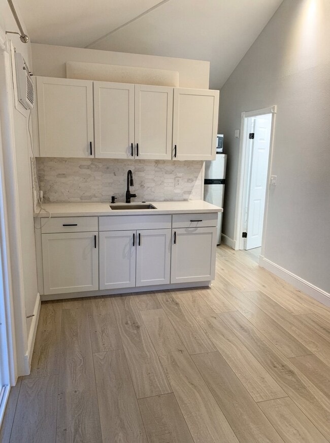 Building Photo - 974 Sandcastle Dr