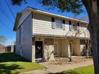 Building Photo - College Station - Cozy 2 Bedroom 1.5 Bath Condo for Lease