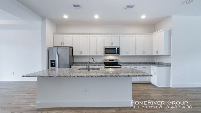 Building Photo - New Construction!