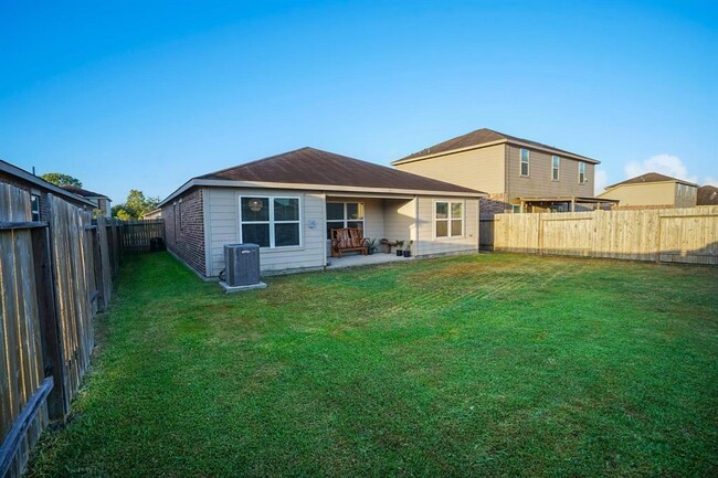 Building Photo - 326 Hawks View Dr