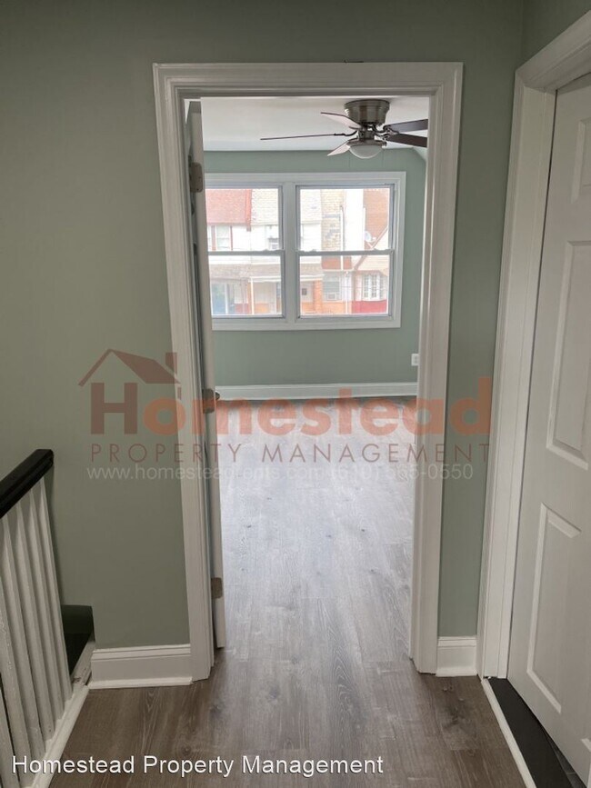 Building Photo - 3 br, 1.5 bath House - 212 Wabash Ave