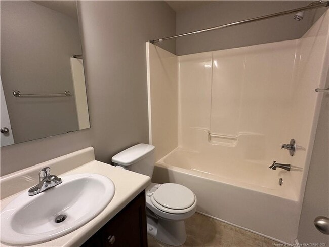 Building Photo - 240 Collinwood Dr