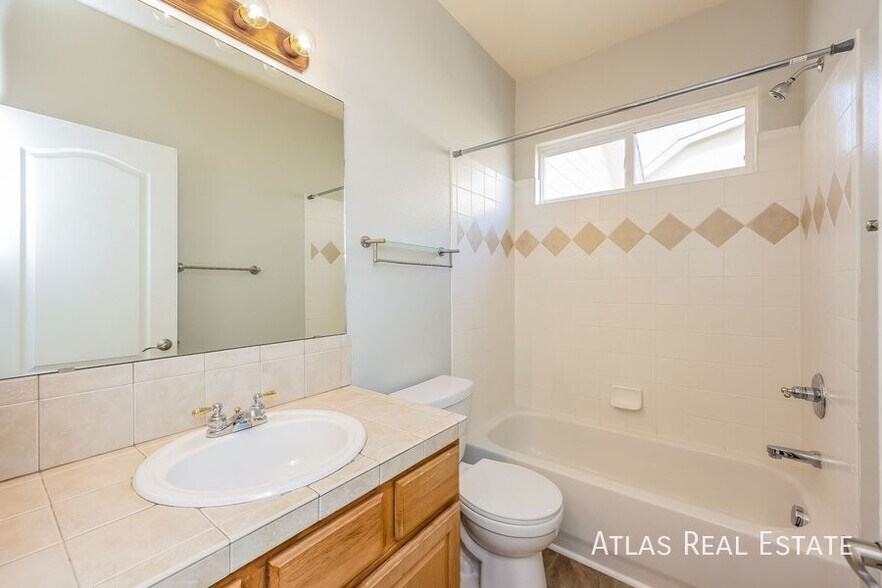 Building Photo - 7045 Wood Lily Dr