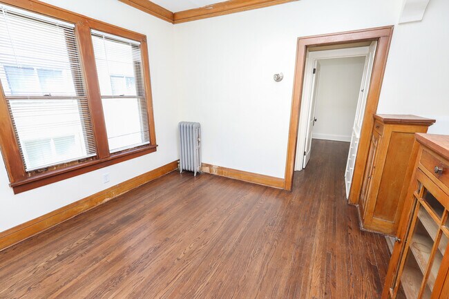 Building Photo - Pleasant Ave Apartments | 3521