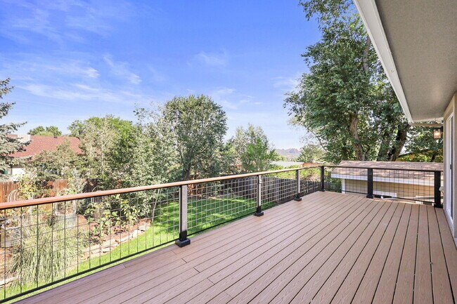 Building Photo - $3,600, 4-Bed, 3-Bath Updated Home in Mani...