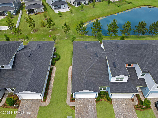 Building Photo - 432 Pine Bluff Dr