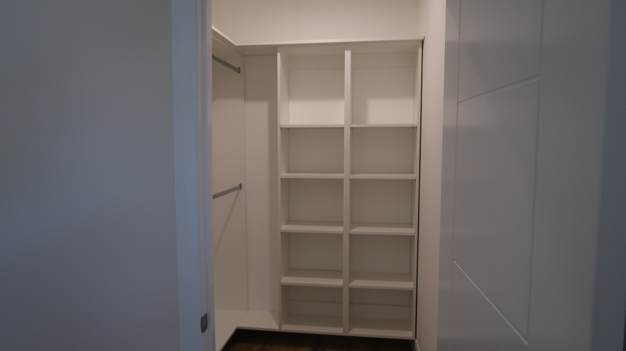 Room 1 Closet 2 (Walk In) - 441 S Main St