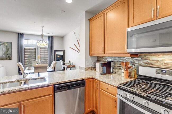 Building Photo - 1567 Renate Dr
