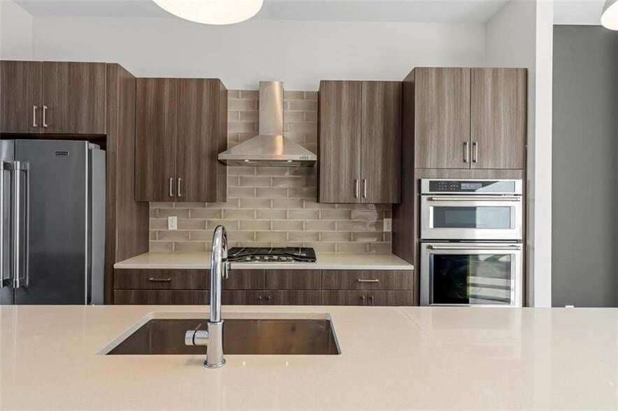 Building Photo - 63 Reynolds Square Ln