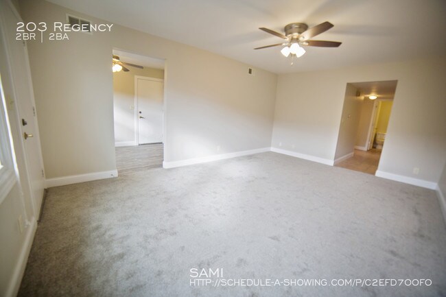 Building Photo - 203 Regency