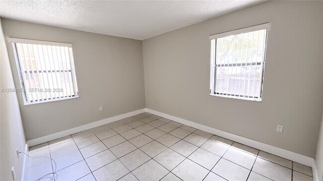 Building Photo - 686 NW 114th Ave
