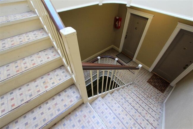 Building Photo - 28 Langdon St