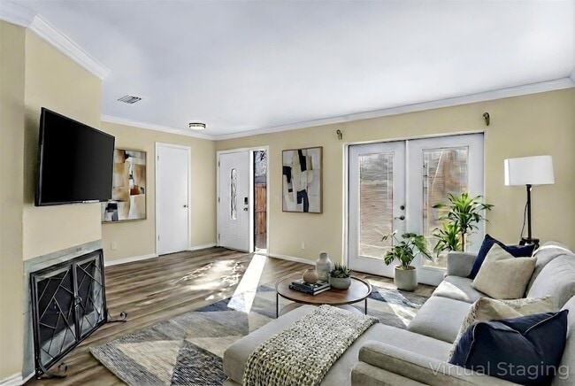 Building Photo - 2640 Custer Pkwy