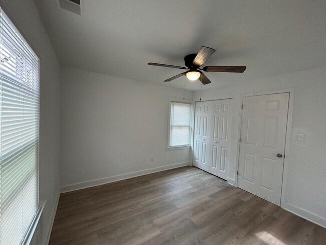 Building Photo - 2916 Portland Ave